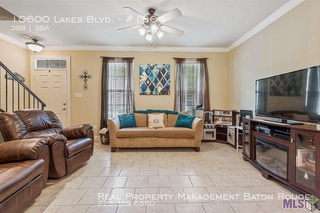 Foto del edificio - Gorgeous Townhome in the Lakes at Bluebonnet!