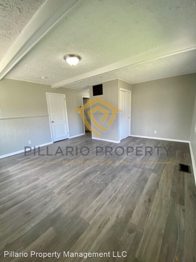 Foto del edificio - 2 br, 1 bath House - 4876 Barlow Dr