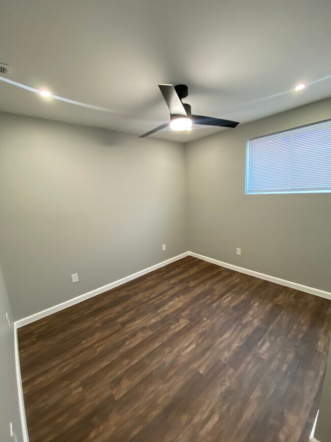 Foto del edificio - 1235 Summit St