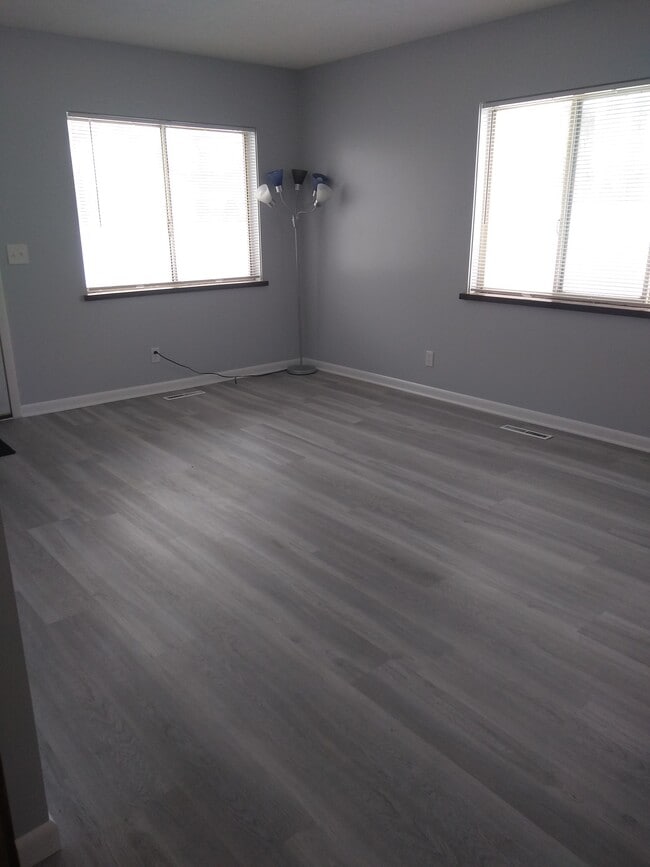 Living room - 3307 henry st