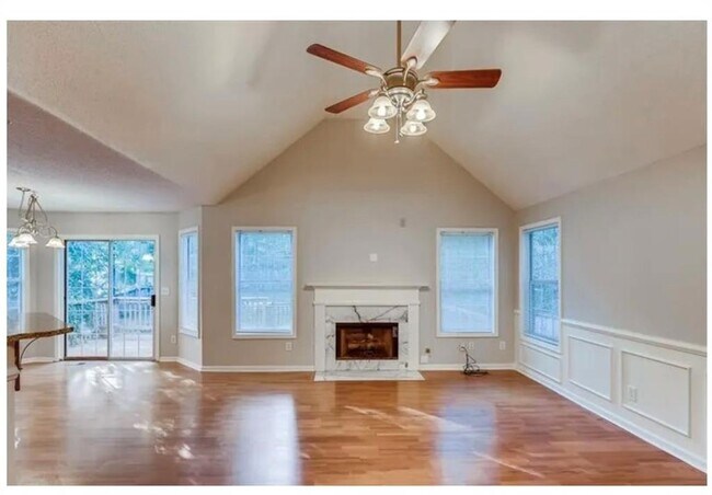 Foto del edificio - 5667 Wandering Vine Ln SE