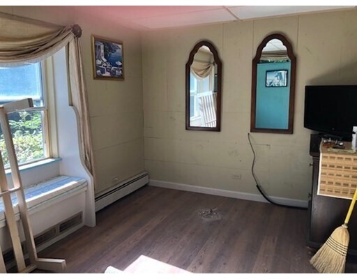 Building Photo - 445 Dennison Dr