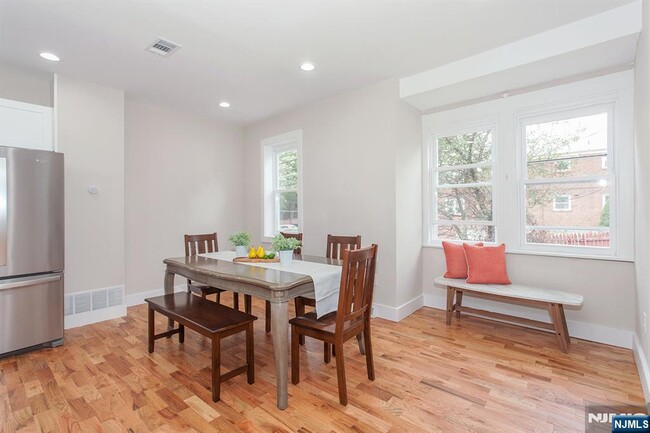 Building Photo - 2389 3rd St