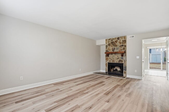 Building Photo - 7881 Nummie Ct