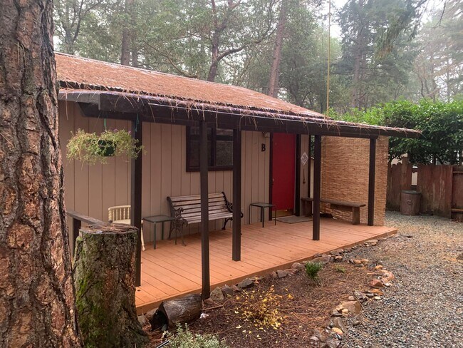 Foto del edificio - One Bedroom, One Bath Country Cabin