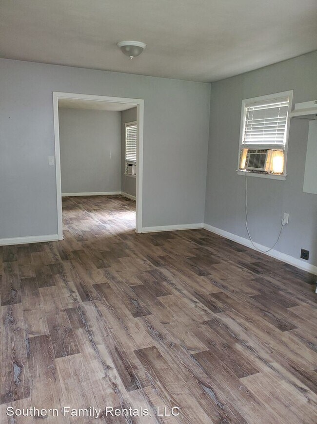 Foto del edificio - 2 br, 1 bath House - 1535 Rockdale Dr.