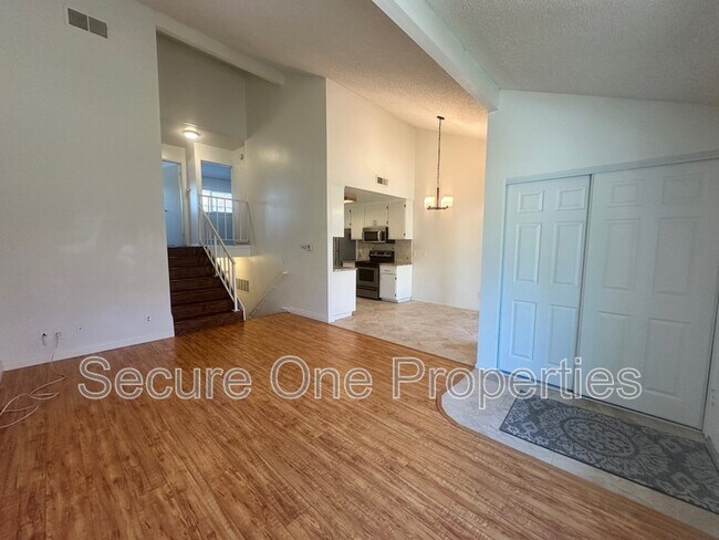 Building Photo - 1414 Ramona Dr