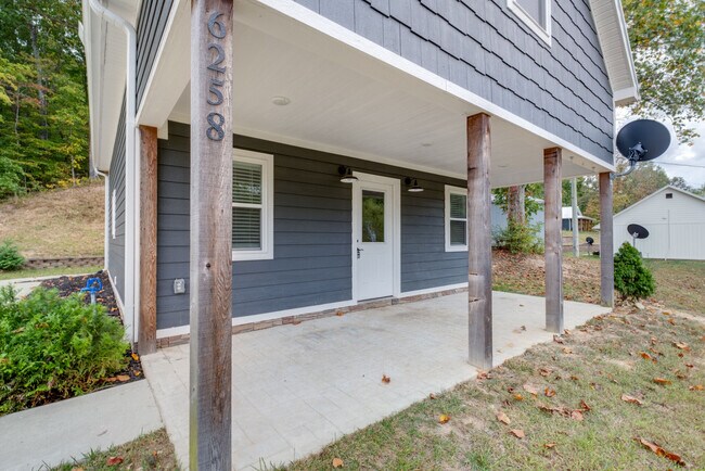Building Photo - 6258 Campbellsville Pike