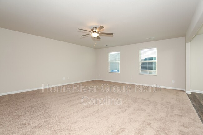 Building Photo - 4618 Glencraig Ave