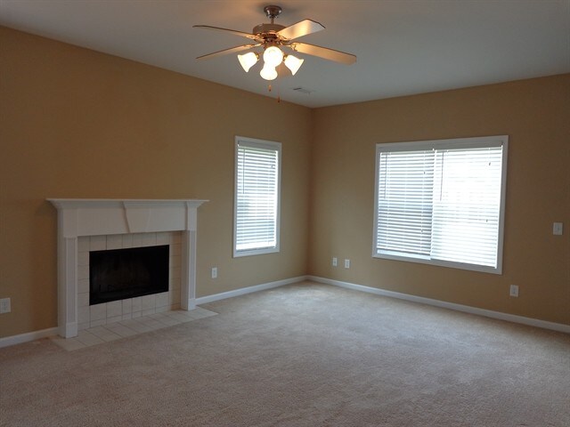 Building Photo - 9005 Montclair Hills Drive