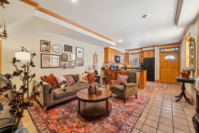 Photo - 730 S Wolfe St House