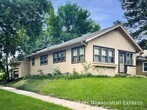 Foto principal - 3 Bed 1 Bath Home Near Downtown Sioux Falls