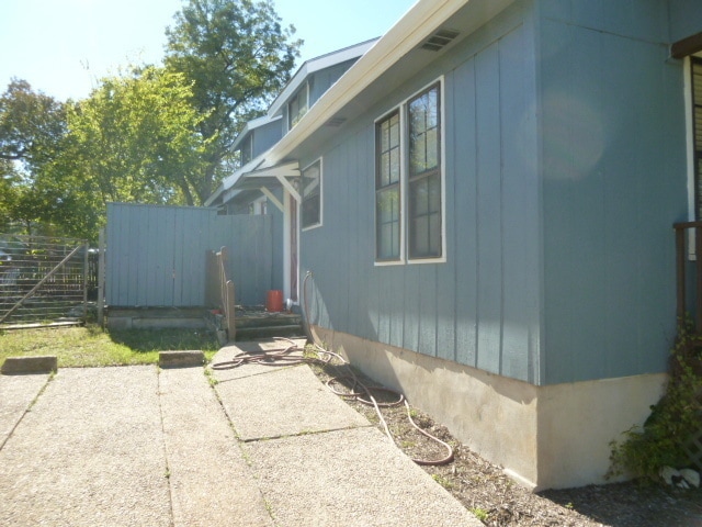 Building Photo - 4/3 Home in Clarksville! Incredible location! Available for August Prelease