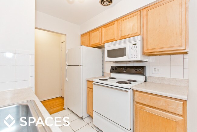 Foto del edificio - 6040 N Sheridan Rd