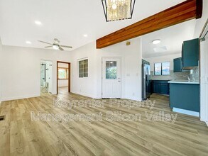 Building Photo - 1102 Audrey Ave