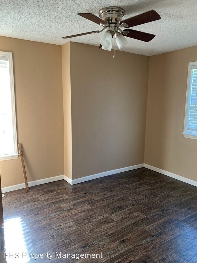 Building Photo - 2 br, 1 bath House - 2543 W Water