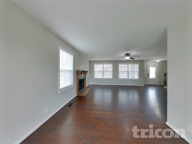 Foto del edificio - 1073 Castlerock Dr