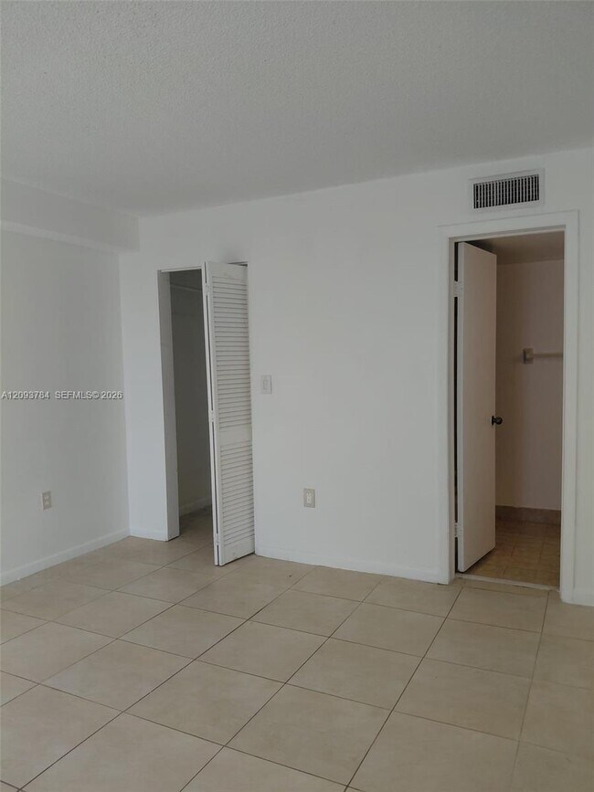 Foto del edificio - 11790 SW 18th St