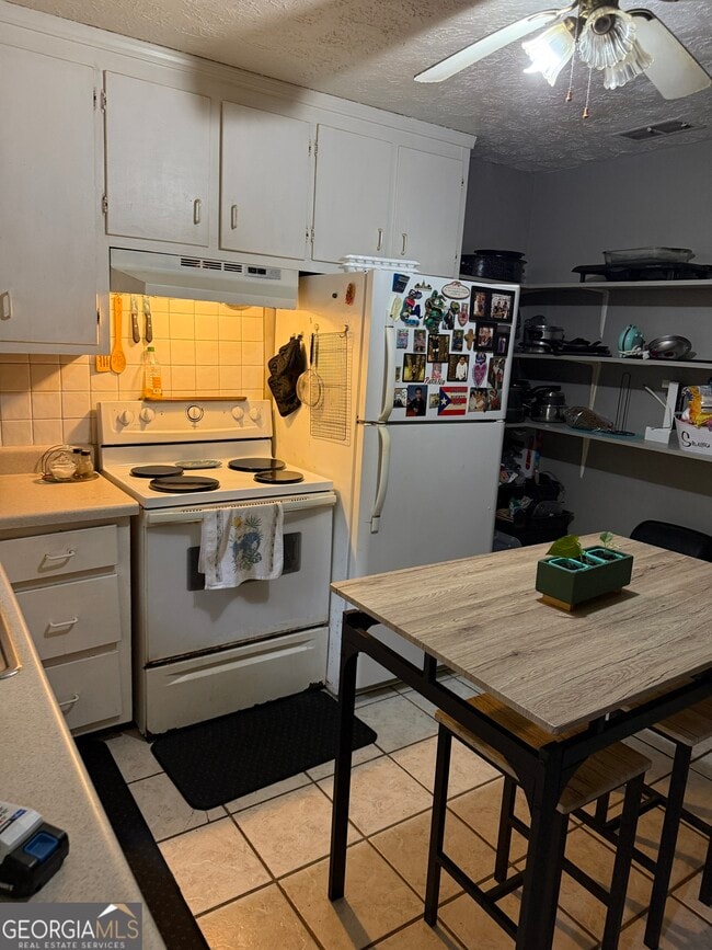 Building Photo - 102 Boulder Trail