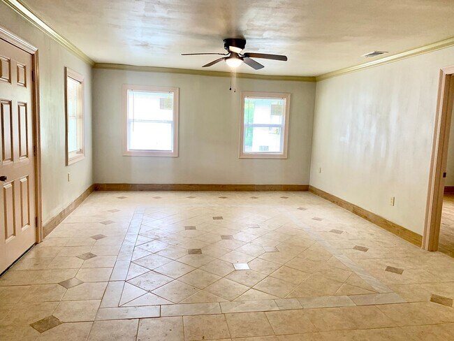 Foto del edificio - 3BD/2BA House for Lease in Bristol Place Subdivision in Baton Rouge