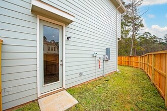 Building Photo - 585 Dry Fork Ln