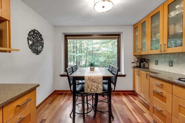 Foto del edificio - 7066 East Ln
