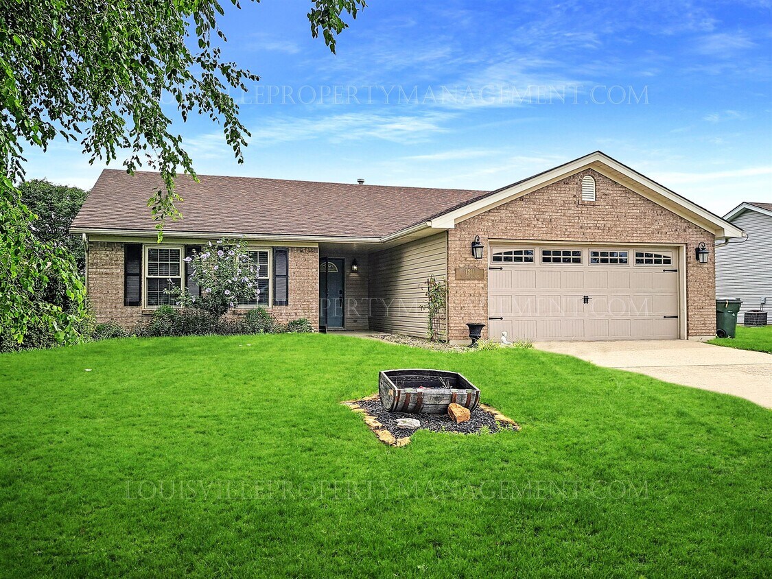 Primary Photo - 1211 Flagstone Dr