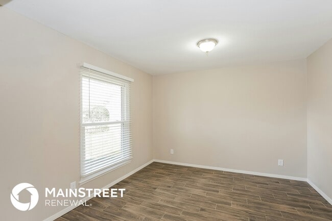 Building Photo - 5038 Overcrest Dr
