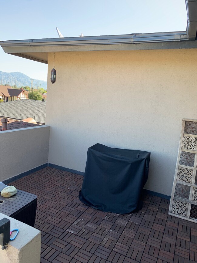 Patio Balcony - 204 W Fairview Ave