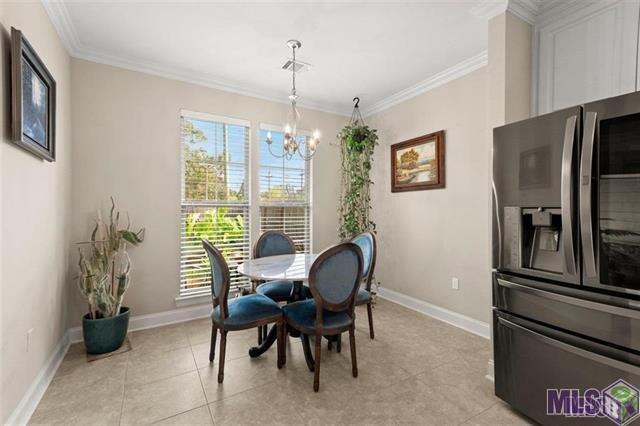 Foto del edificio - 13009 Roundlake Dr