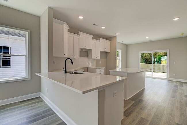 Foto del edificio - New construction- 3 bedroom, 2 bathroom wi...