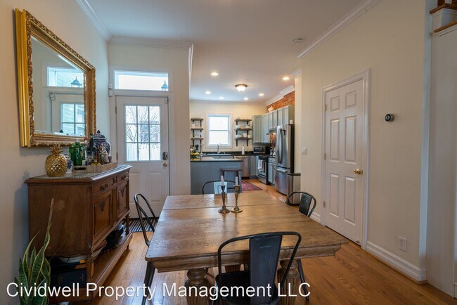 Foto del edificio - 2 br, 2.5 bath House - 333 K St NE