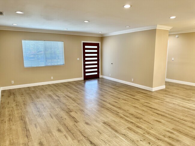 Building Photo - 17257 Welby Way