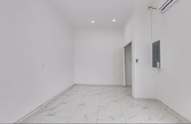 Foto del edificio - 905 Wabasso Ct