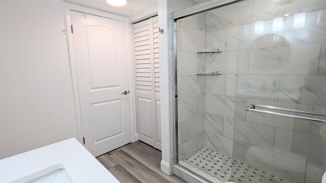 Building Photo - 312 Knotty Pine Cir