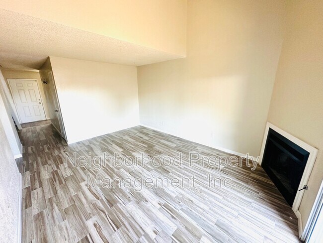 Foto del edificio - 699-703 Music Avenue - 703-109