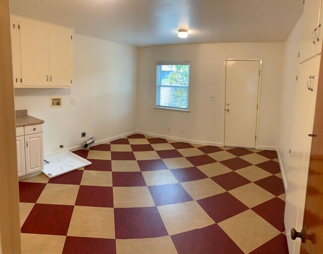 Foto del edificio - 216 Baltimore Ave