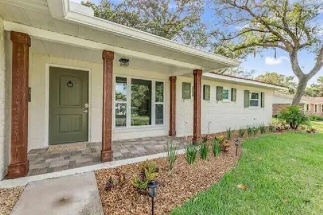 Front Door/Porch - 14 Park Terrace Dr