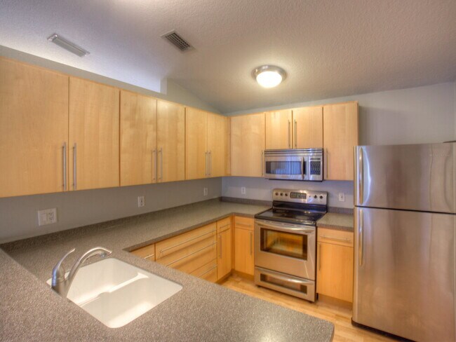 Building Photo - 11825 Colyar Ln