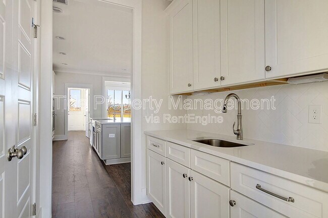 Building Photo - 890 Carnes Crossing
