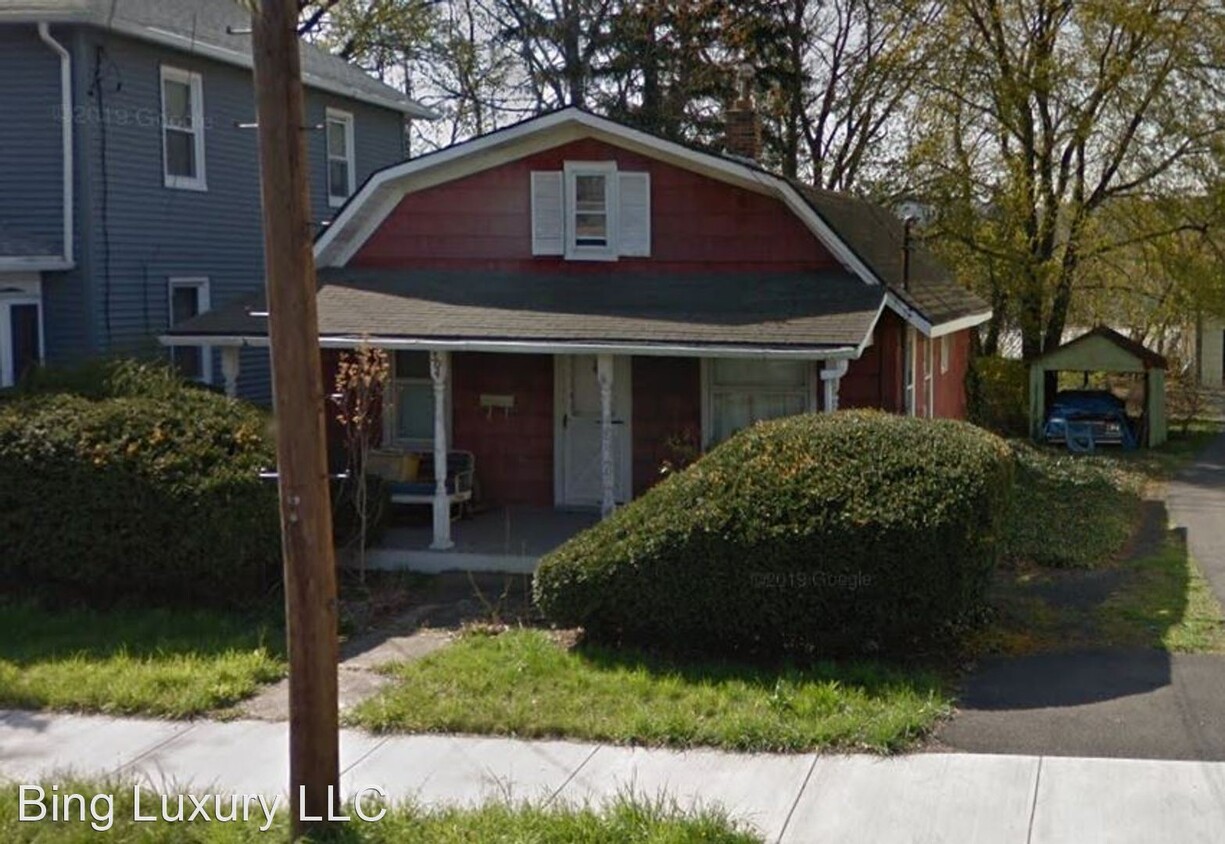 Primary Photo - 2 br, 1 bath House - 304 Corliss Ave