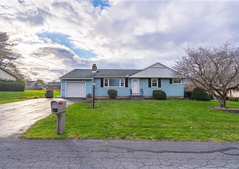 710 Maple Ln, Easton, PA 18045 House Rental in Easton, PA