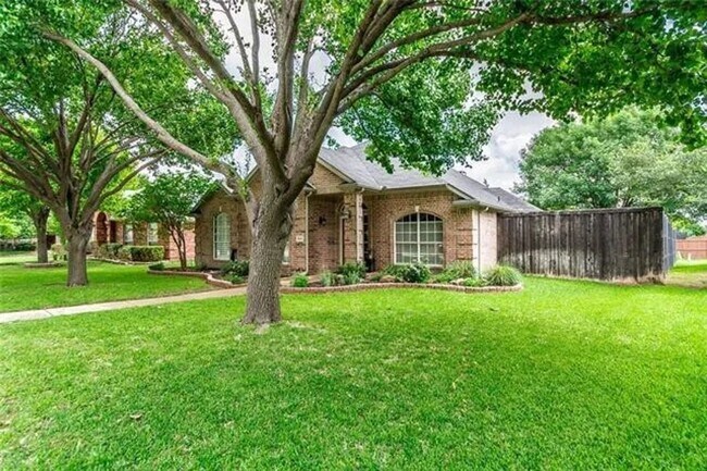 Building Photo - 8520 Timber Crest Ct