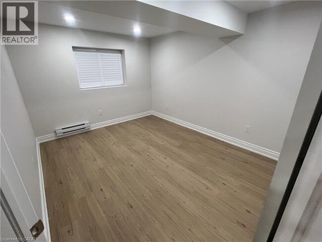 Photo du bâtiment - 29 Bowman Cres