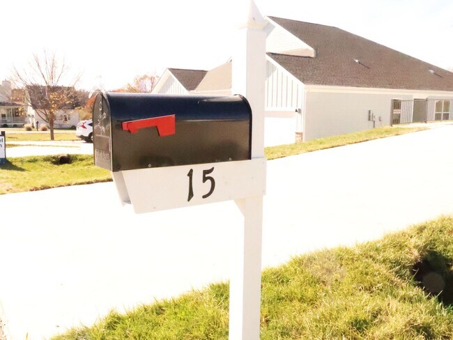 Foto del edificio - 15-17 Florence Sarah Ln