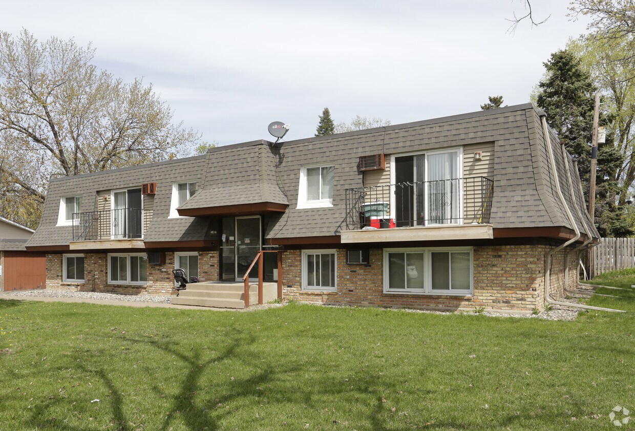 8511 Able St NW, Blaine, MN 55434 Apartments in Blaine, MN