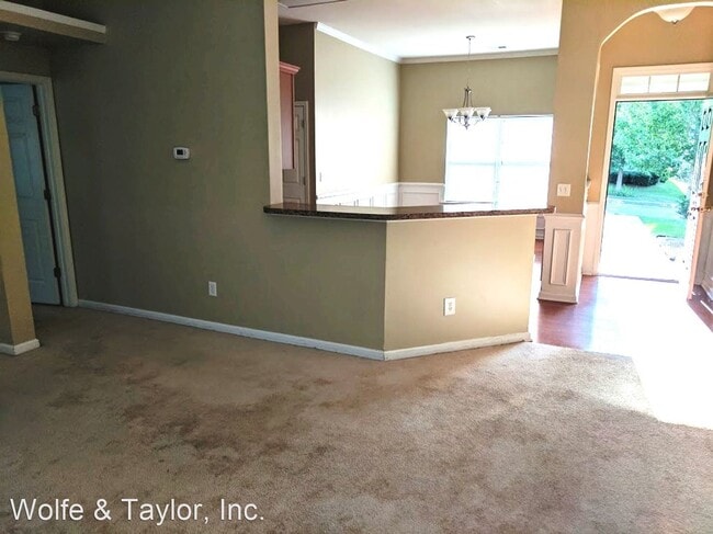 Building Photo - 4 br, 2 bath House - 356 Barnevelder Drive