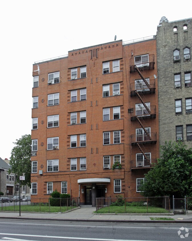 735 Ocean Avenue - 735 Ocean Ave