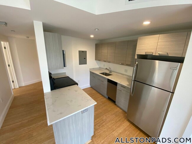 Building Photo - 40 Malvern St