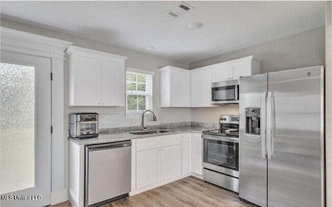 Foto del edificio - 13227 Willow Oak Cir